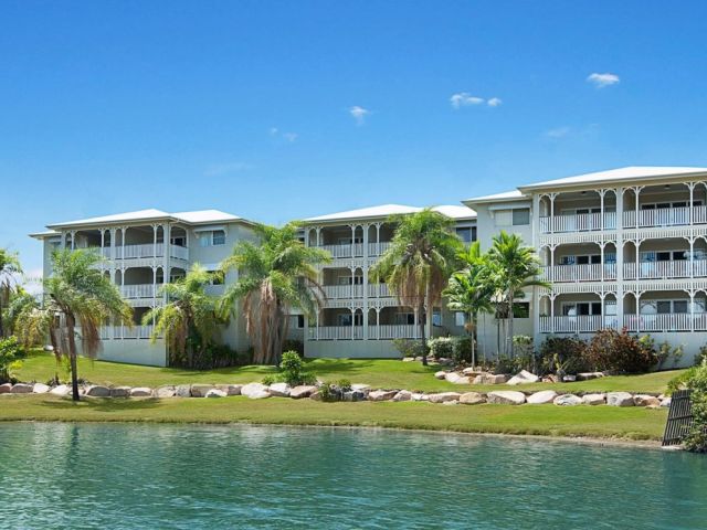 2/24-28 Martinez Avenue, West End